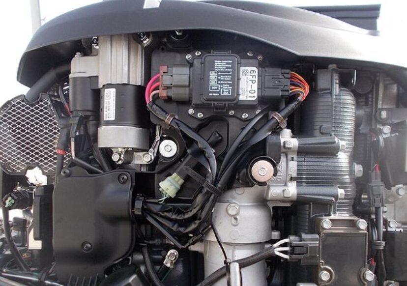 ボートオーナー必見！メンテナンスガイド　エンジン周りの清掃ポイントと注意点